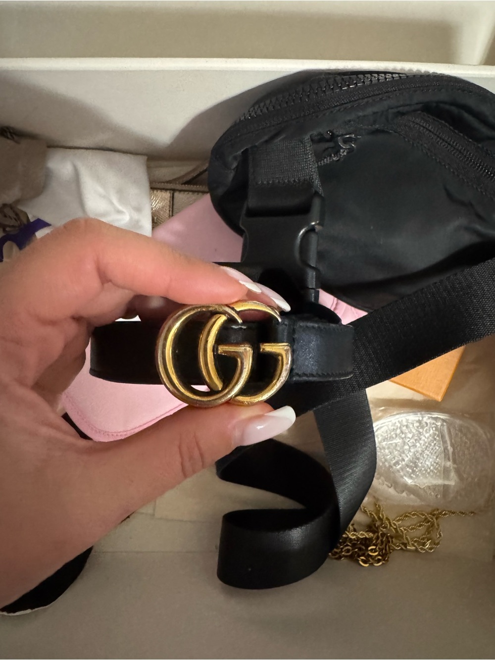 Gucci Black Leather Belt with Gold Double G Buckle - Picture 2 of 5